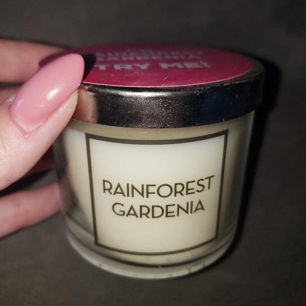 Rainforest Gardenia Bath And Body Works tester candle